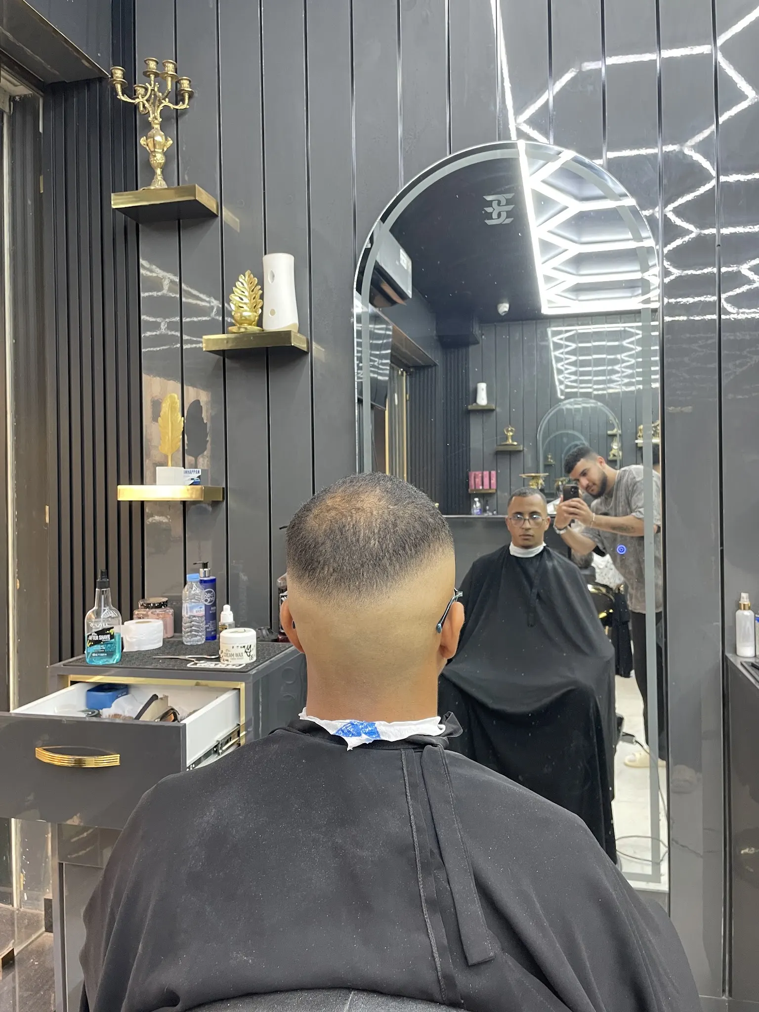 ELITE BARBER 115 - صورة 4