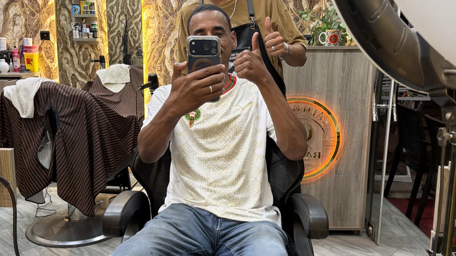 CALIFORNIA BARBER - صورة 2