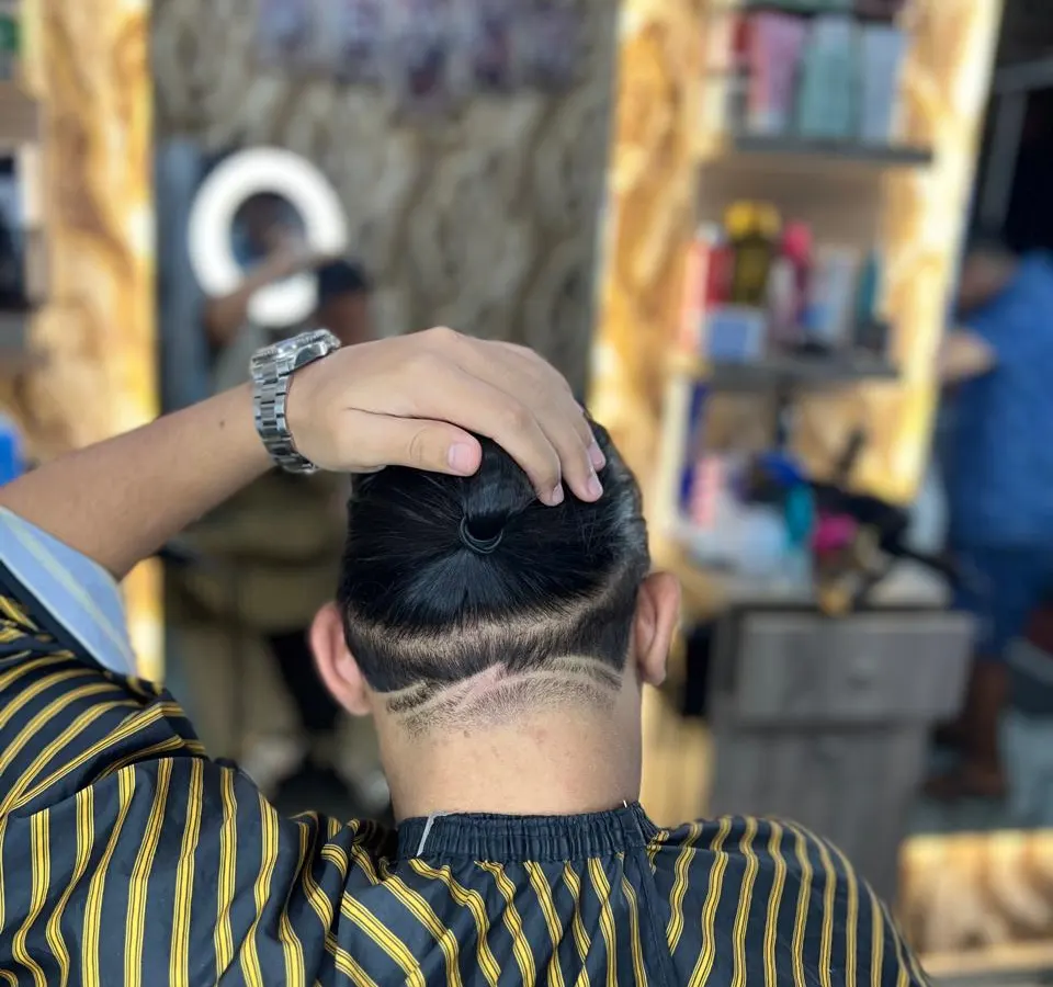 CALIFORNIA BARBER - صورة 6