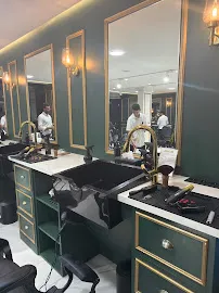 AVIATOR Salon - صورة 2