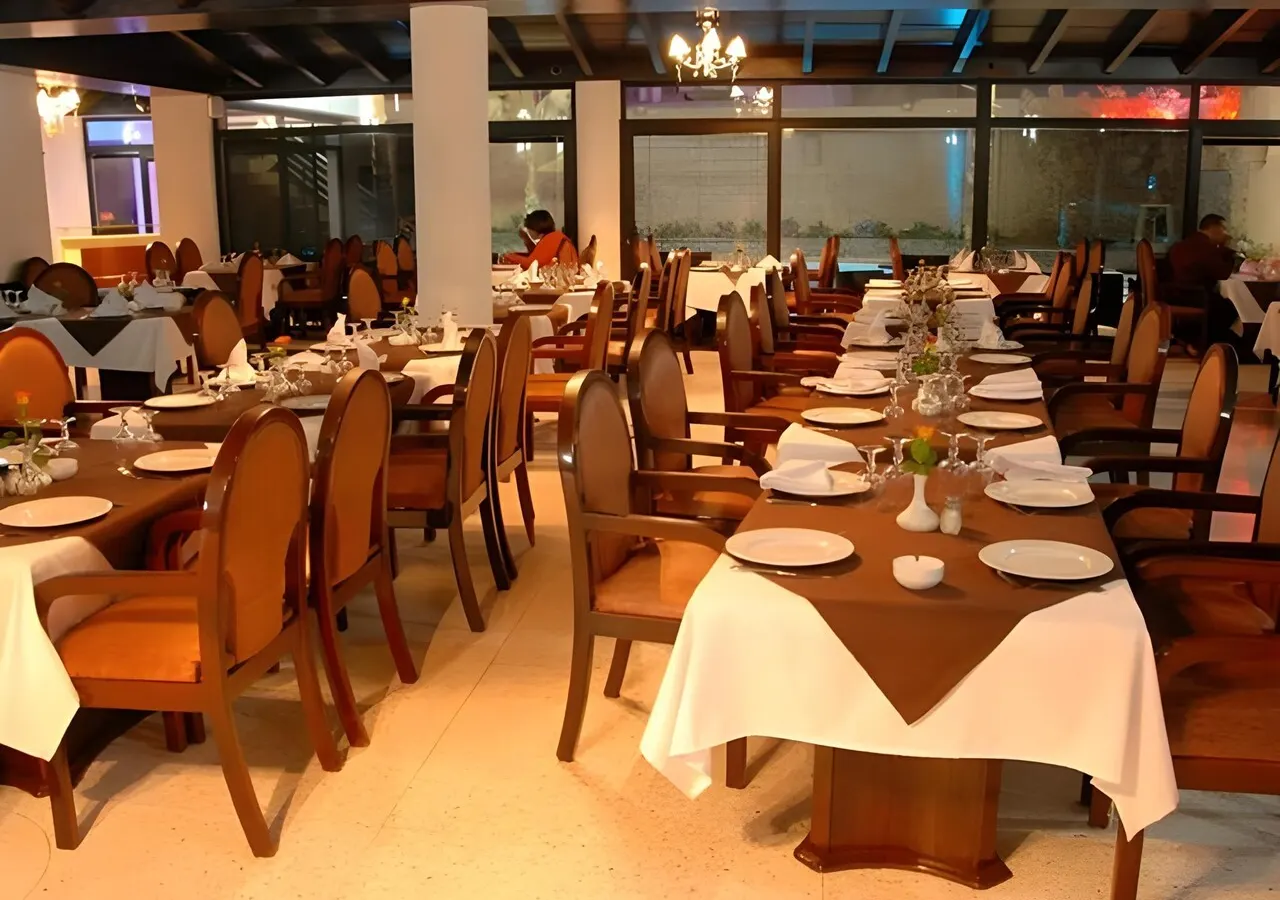 Omega Hotel - صورة 7