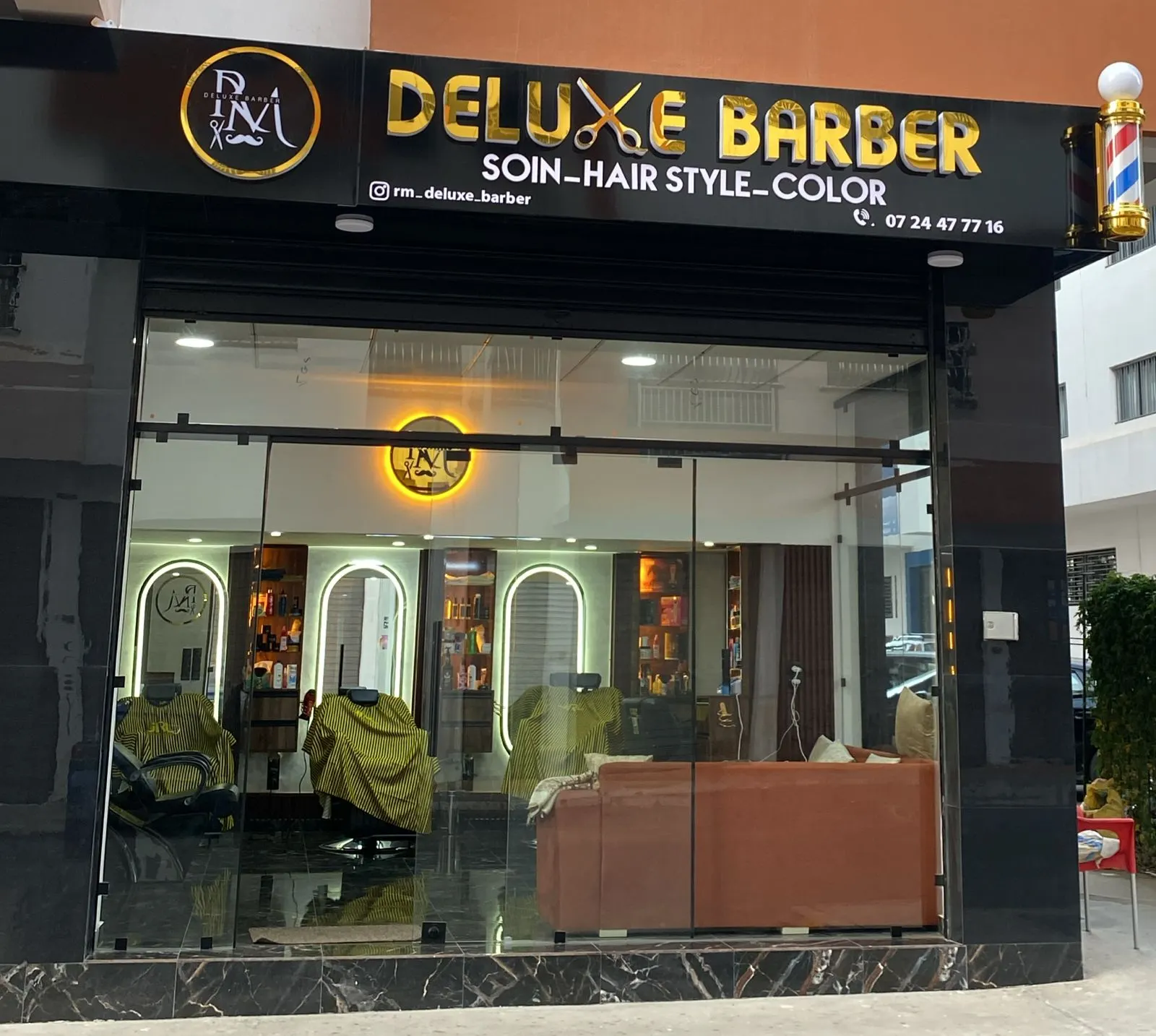 RM Deluxe Barber - صورة 1