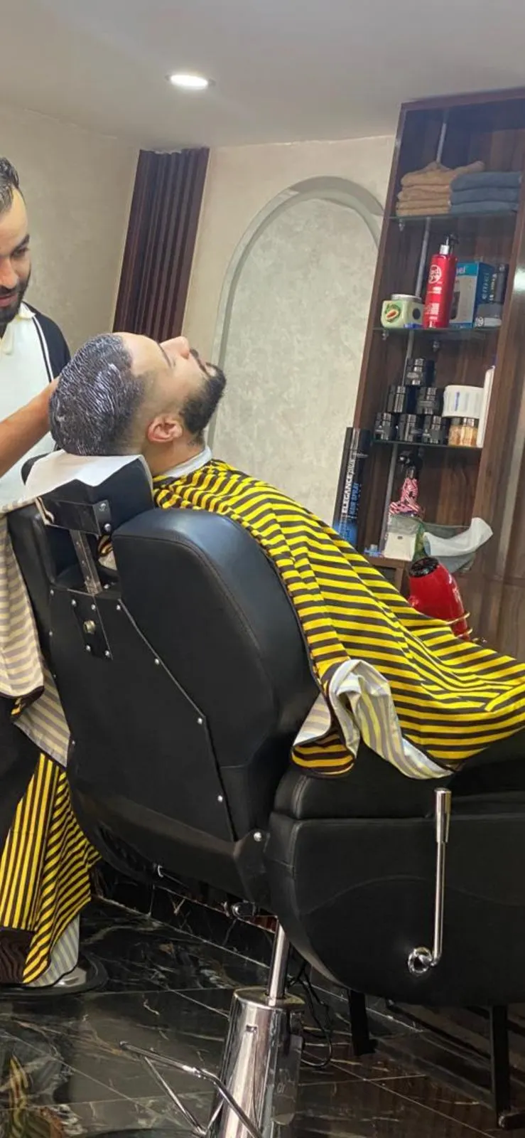 RM Deluxe Barber - صورة 4