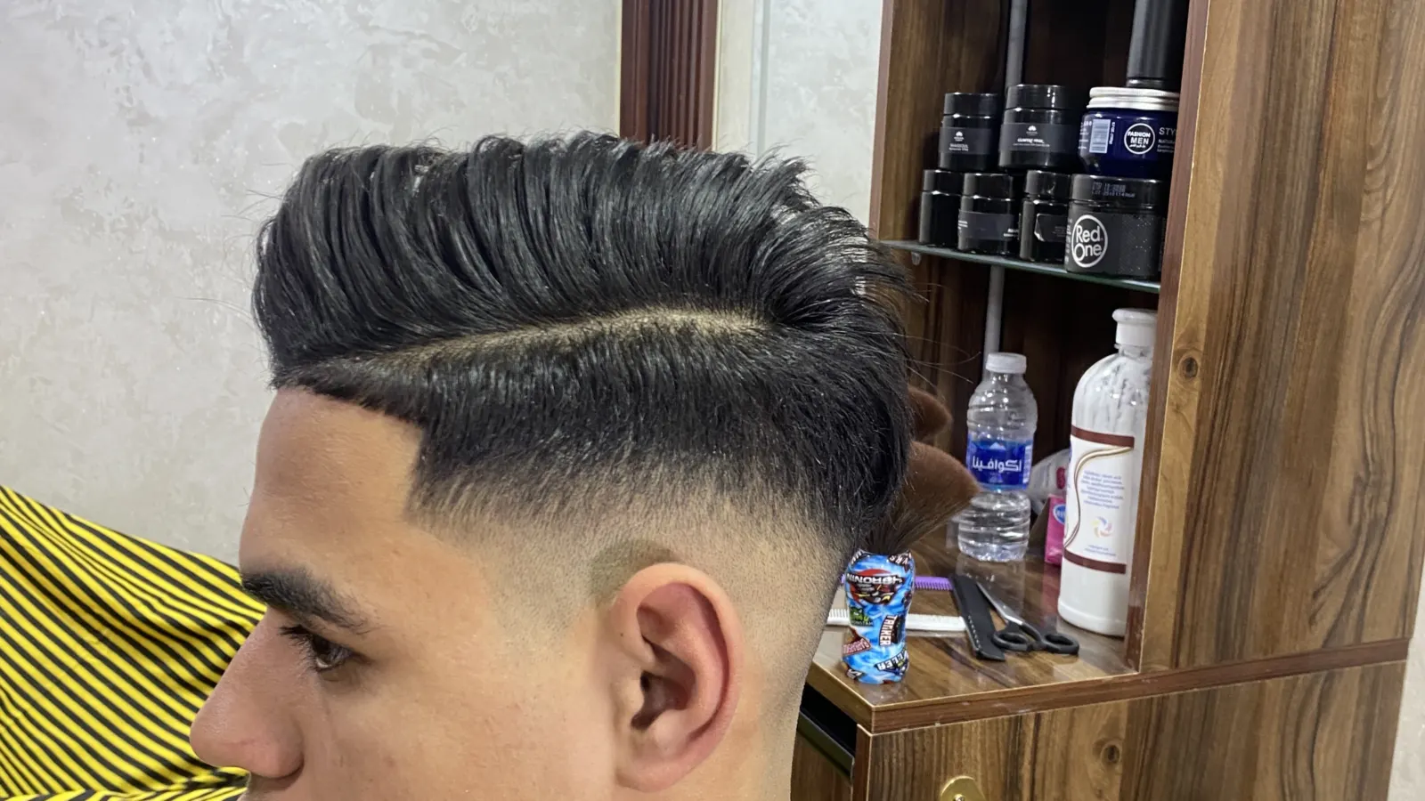 RM Deluxe Barber - صورة 7
