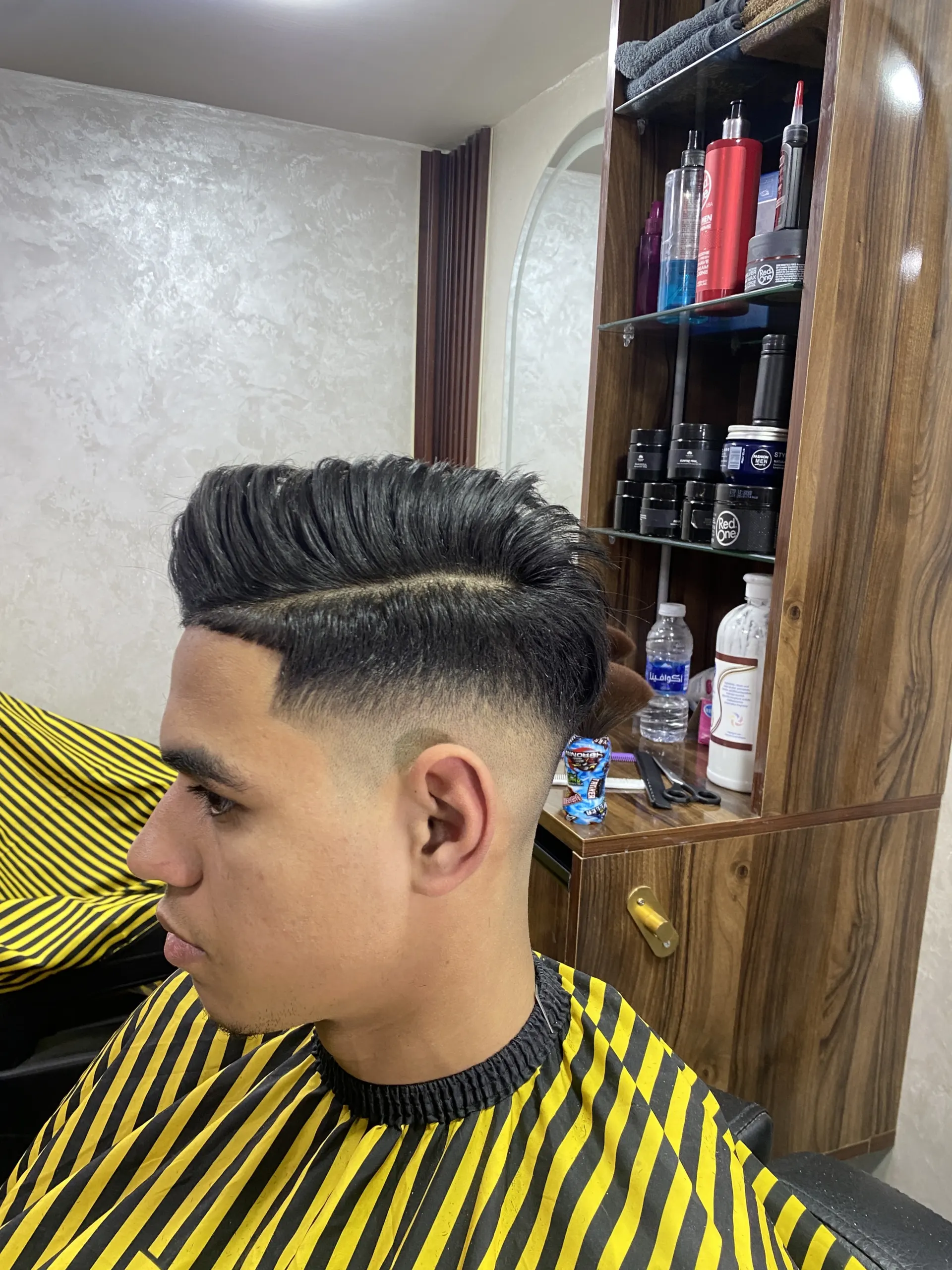 RM Deluxe Barber - صورة 7